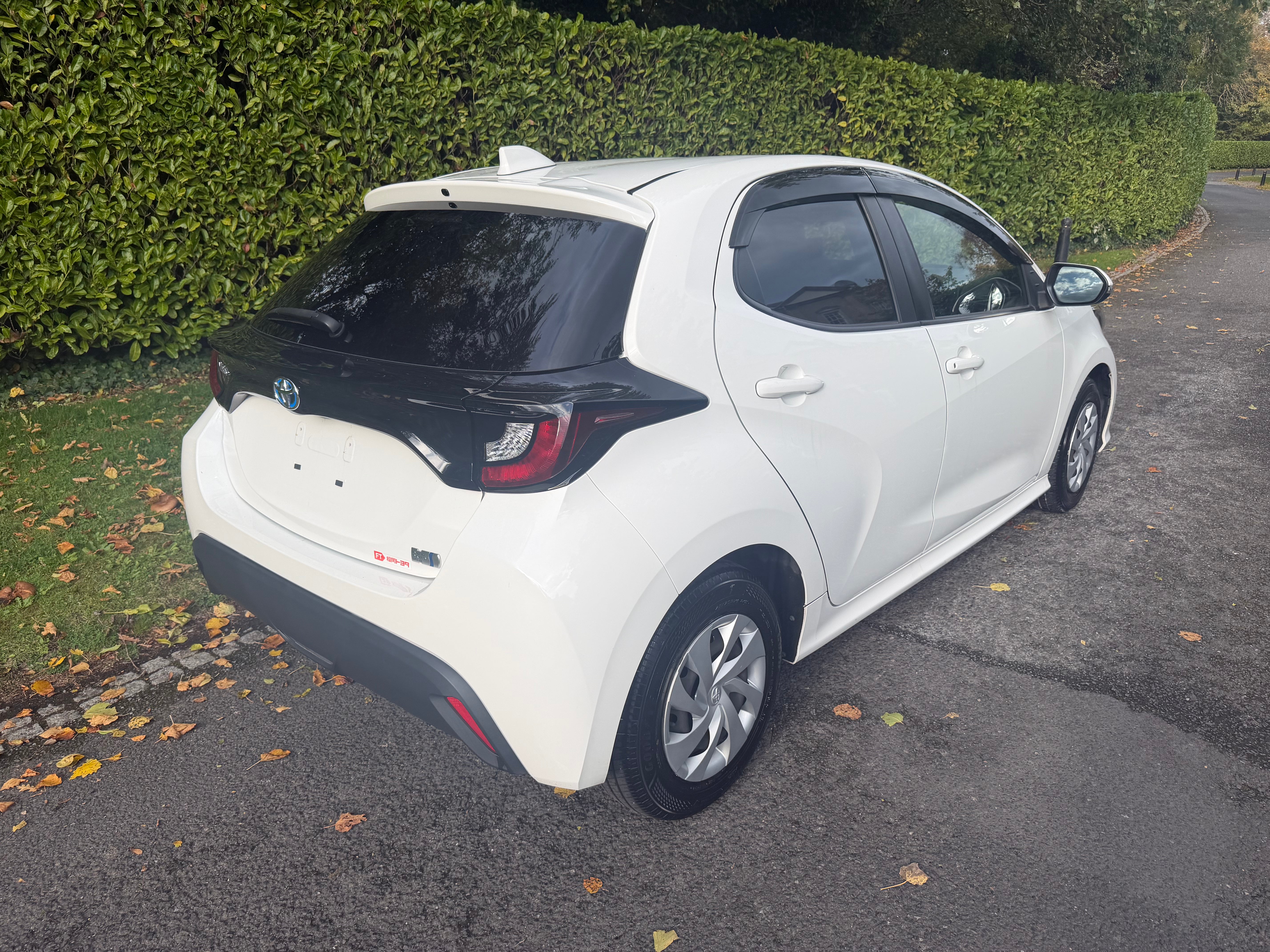 2021 Toyota Yaris 1.5 Hybrid X Automatic – White – Grade 4 – €12,950