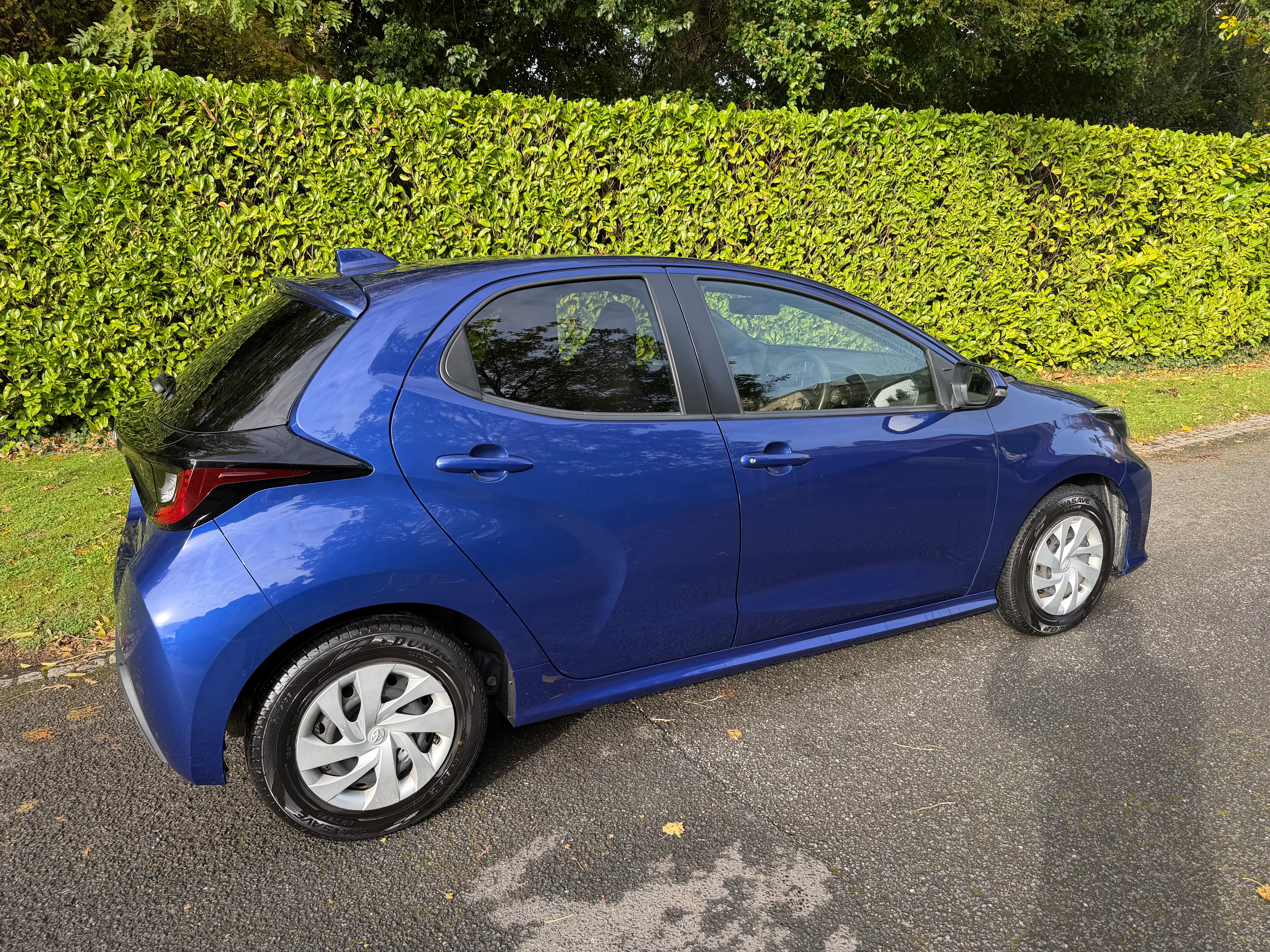 2022 Toyota Yaris 1.5 Hybrid X Automatic – Blue – €13,950