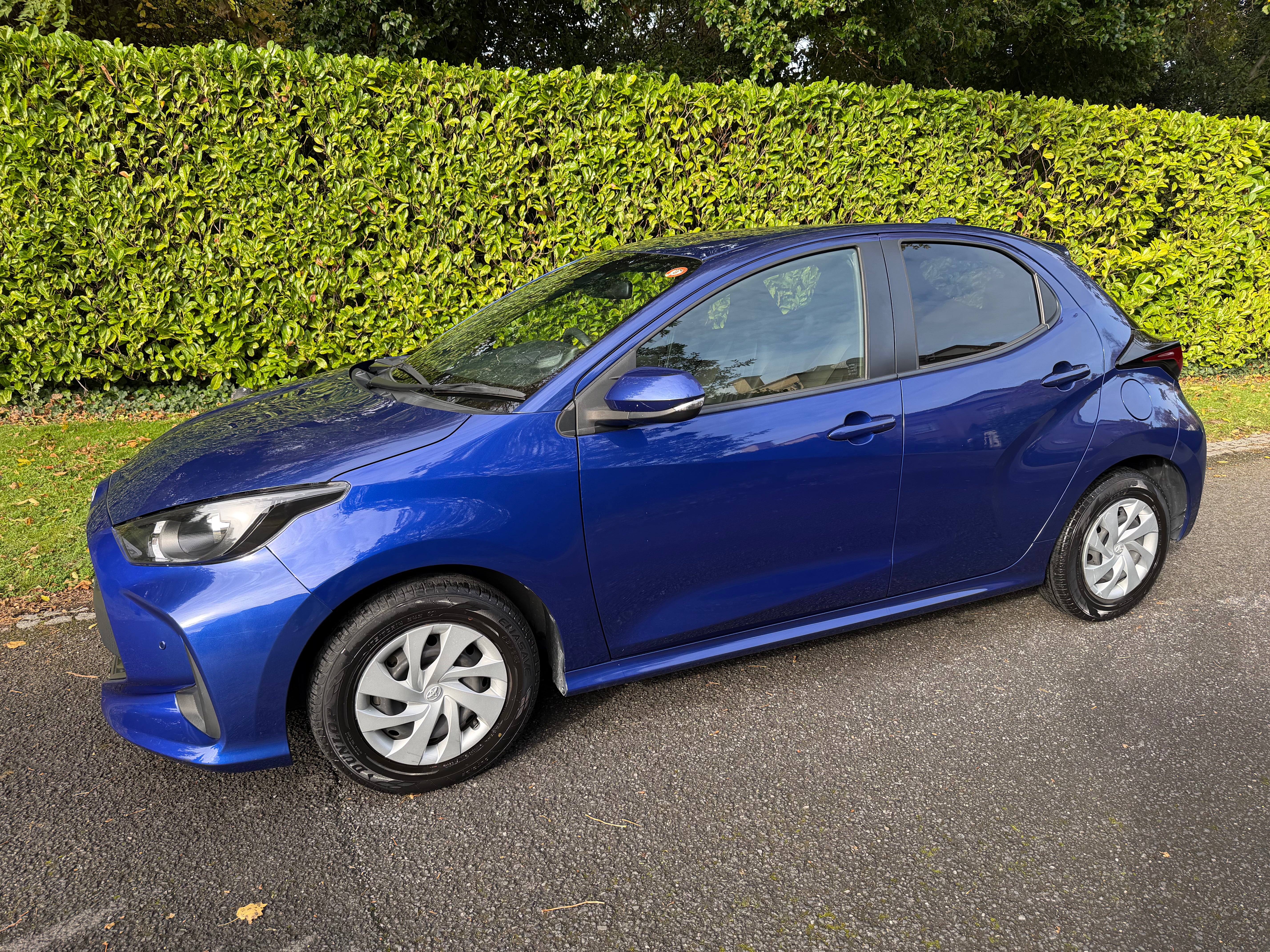 2022 Toyota Yaris 1.5 Hybrid X Automatic – Blue – €13,950