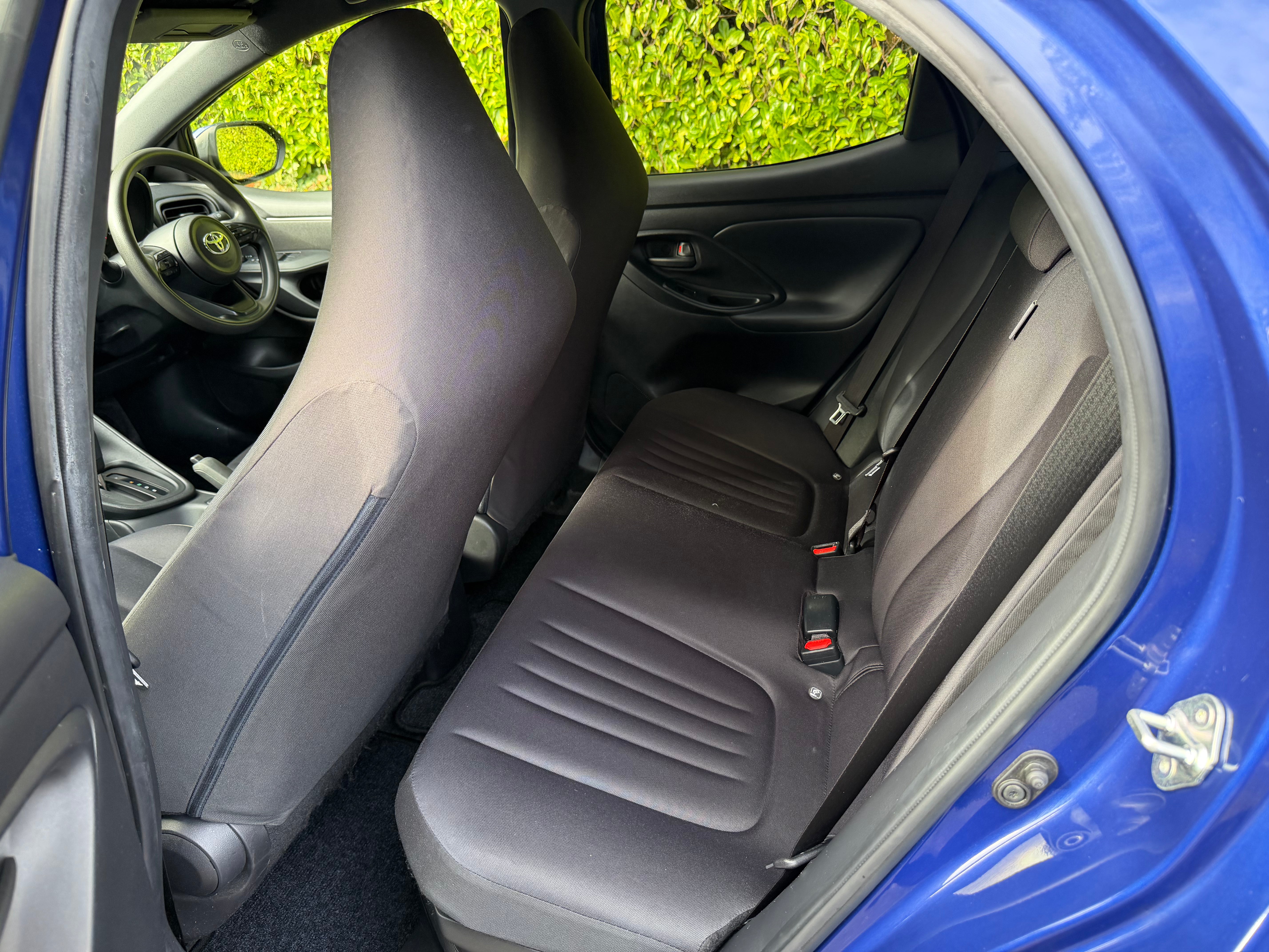 2022 Toyota Yaris 1.5 Hybrid X Automatic – Blue – €13,950