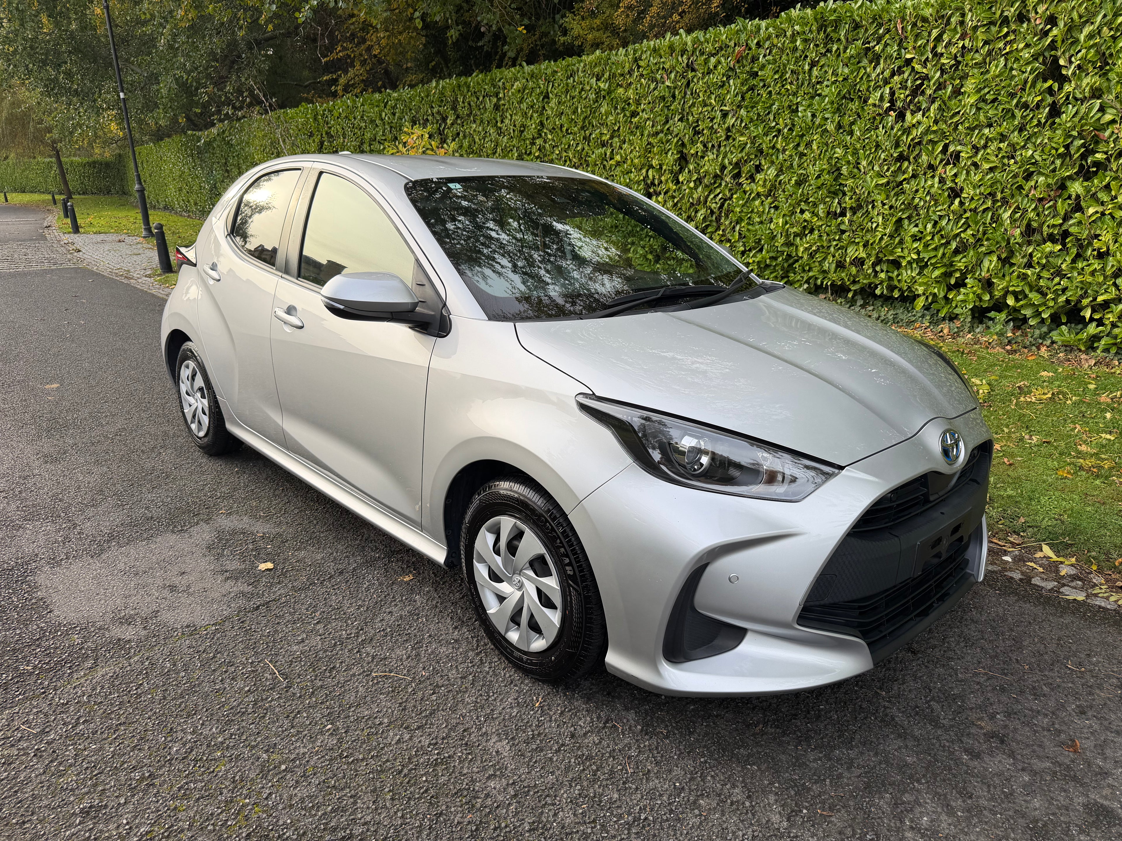 2022 Toyota Yaris 1.5 Hybrid X Automatic – Silver – Grade 4 – €14,450