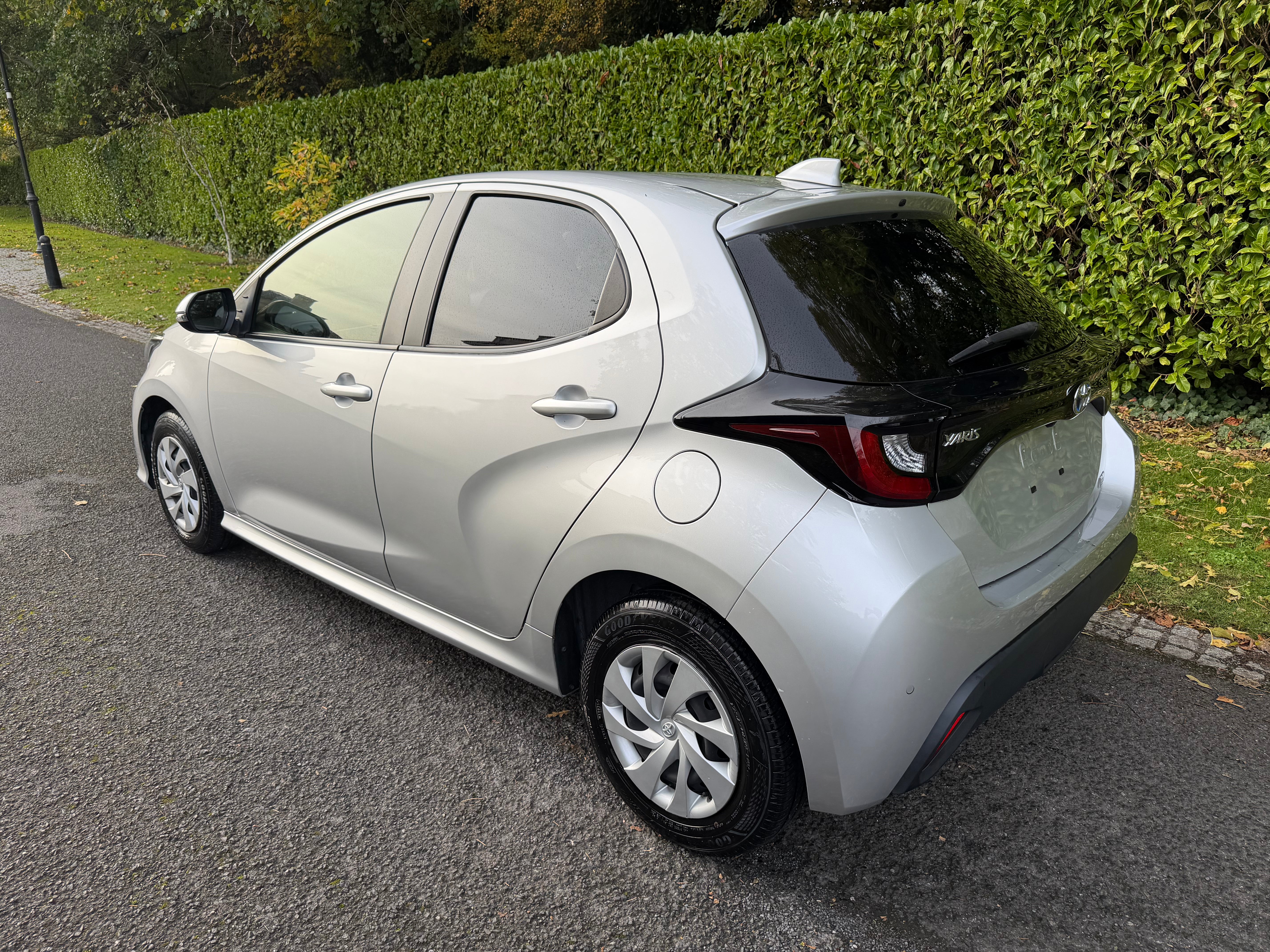 2022 Toyota Yaris 1.5 Hybrid X Automatic – Silver – Grade 4 – €14,450