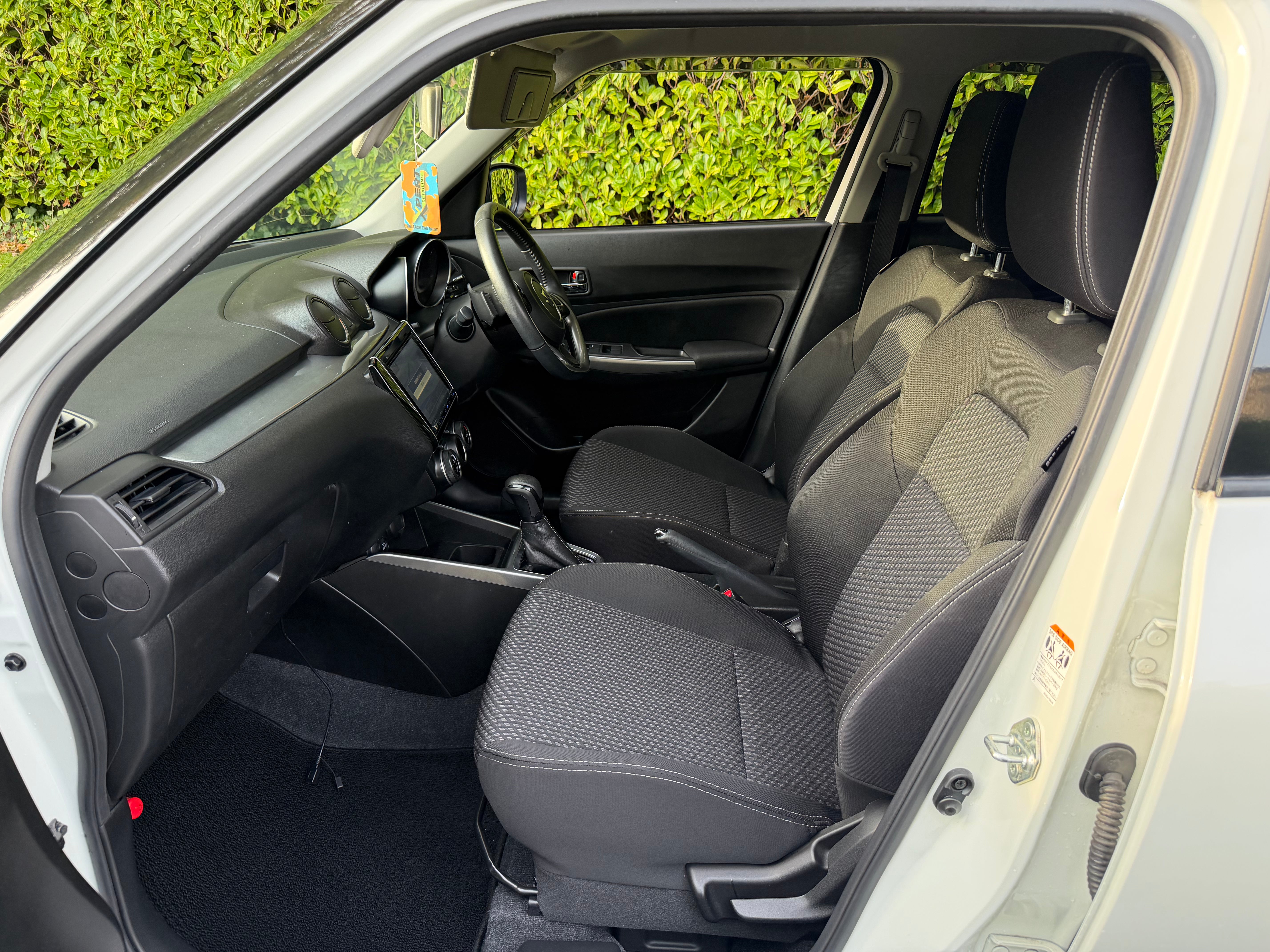 2019 Suzuki Swift Hybrid RS – White – Grade 4 – €12,950