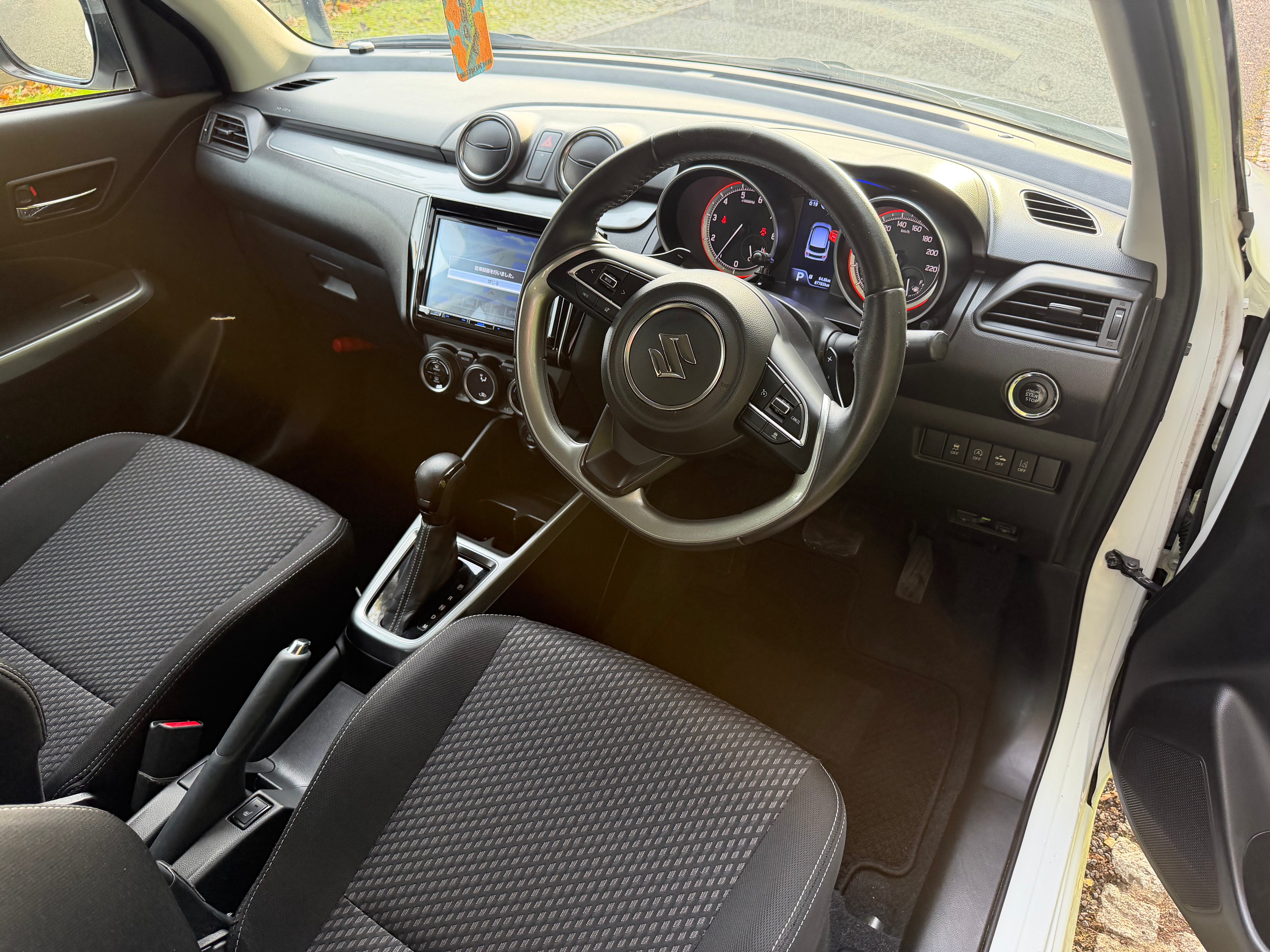 2019 Suzuki Swift Hybrid RS – White – Grade 4 – €12,950