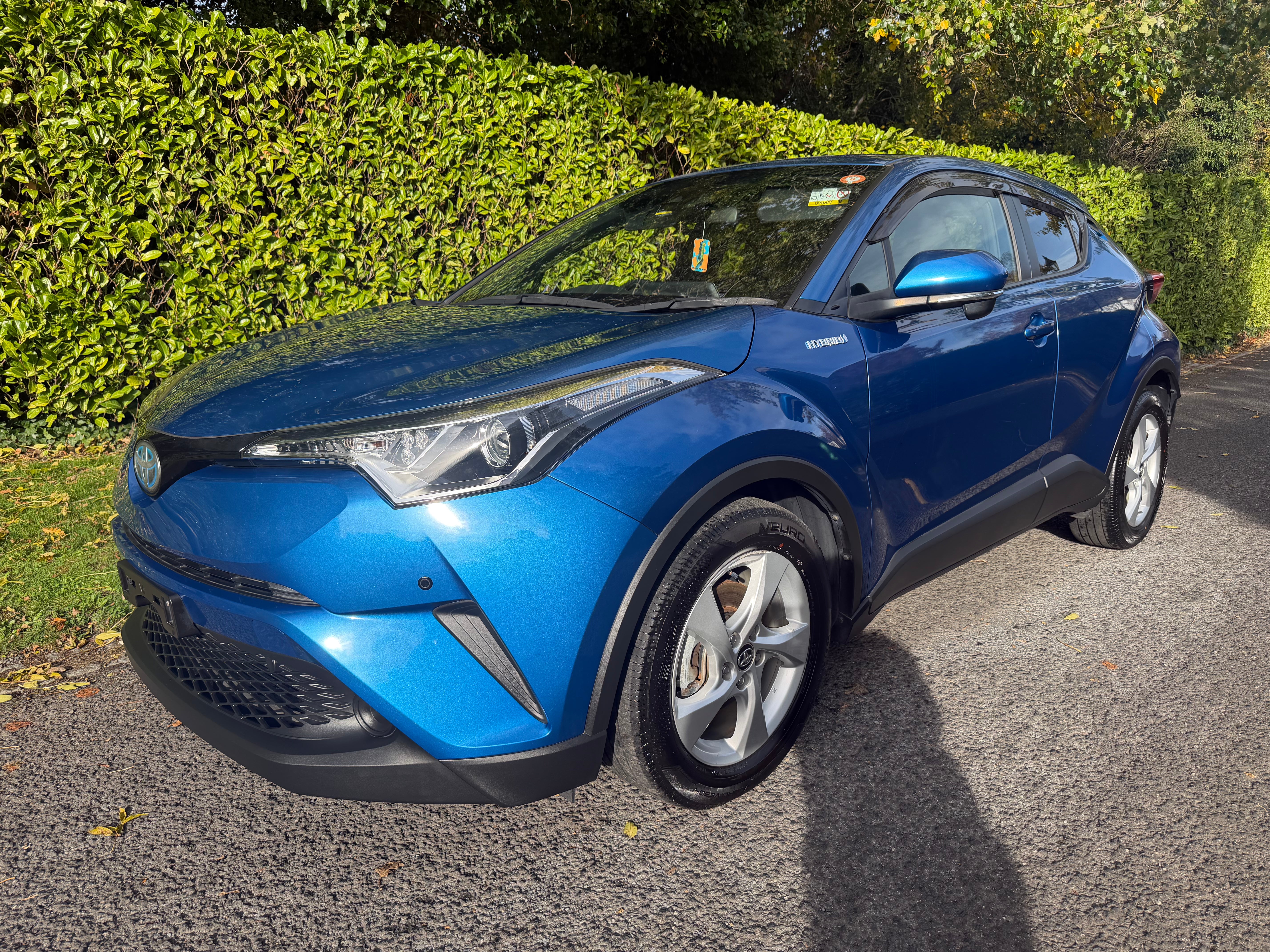 2017 Toyota C-HR 1.8 Hybrid -S – Blue – €14,950