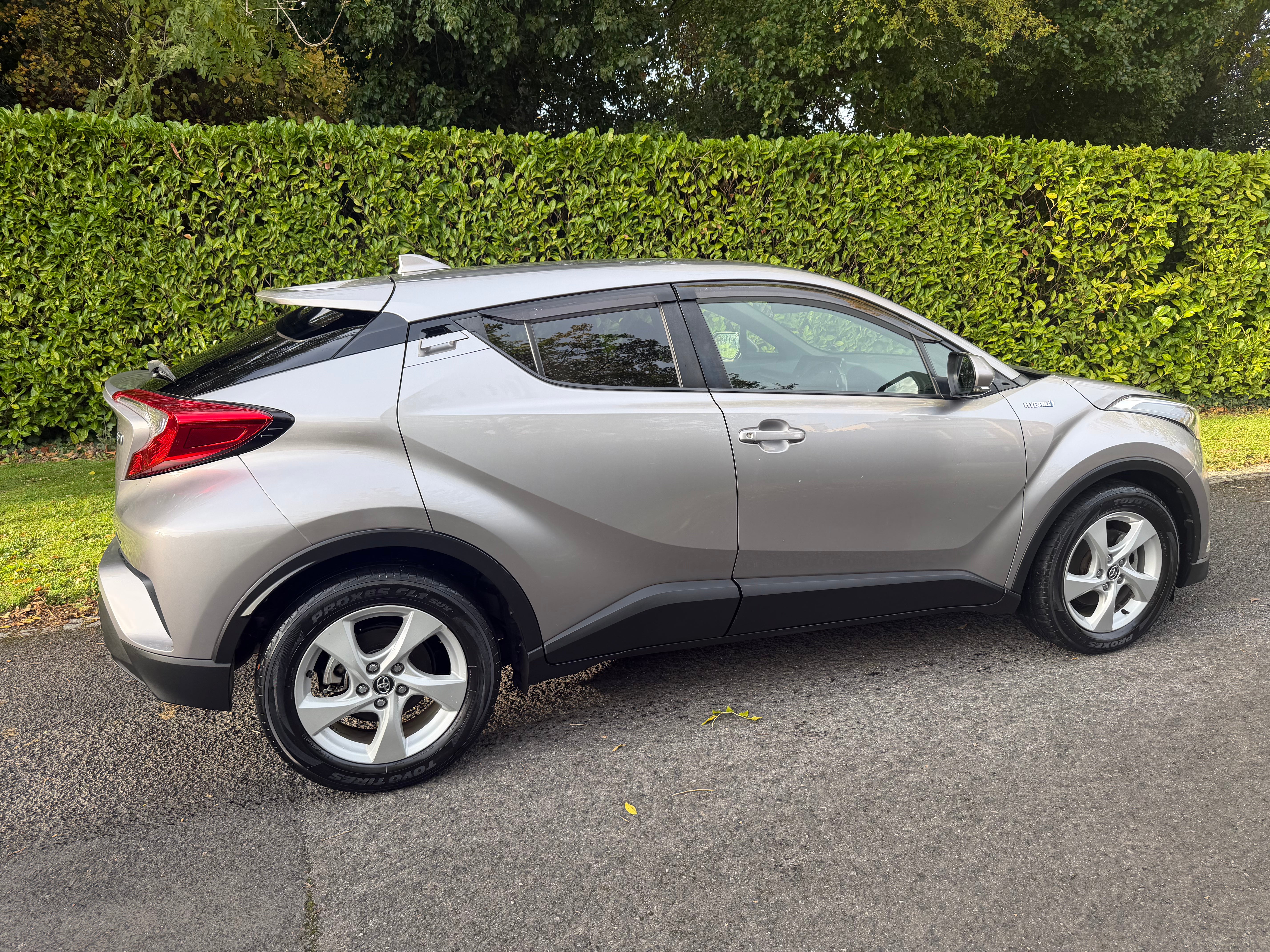2017 Toyota C-HR 1.8 Hybrid S – Champagne – €14,450