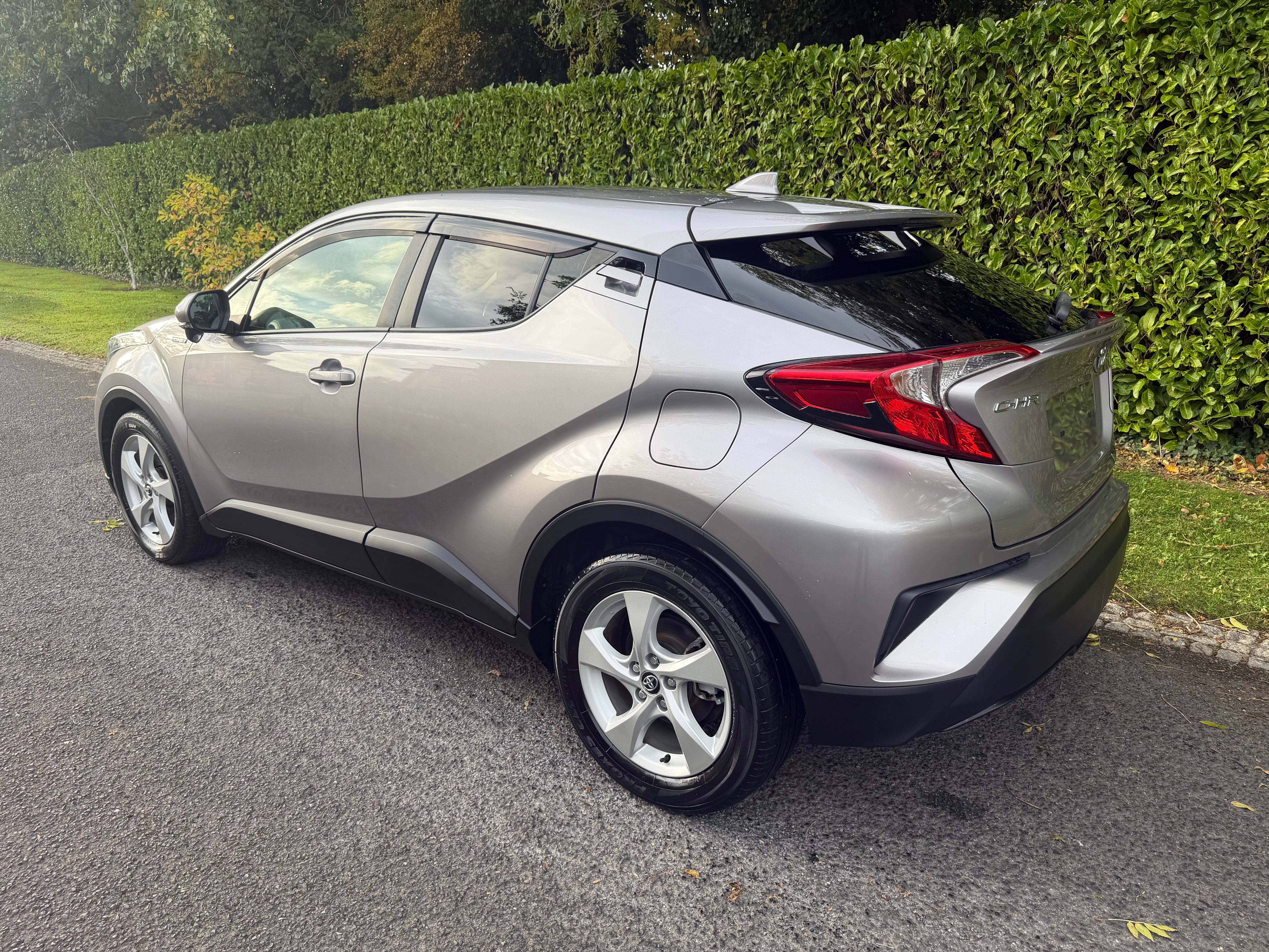 2017 Toyota C-HR 1.8 Hybrid S – Champagne – €14,450