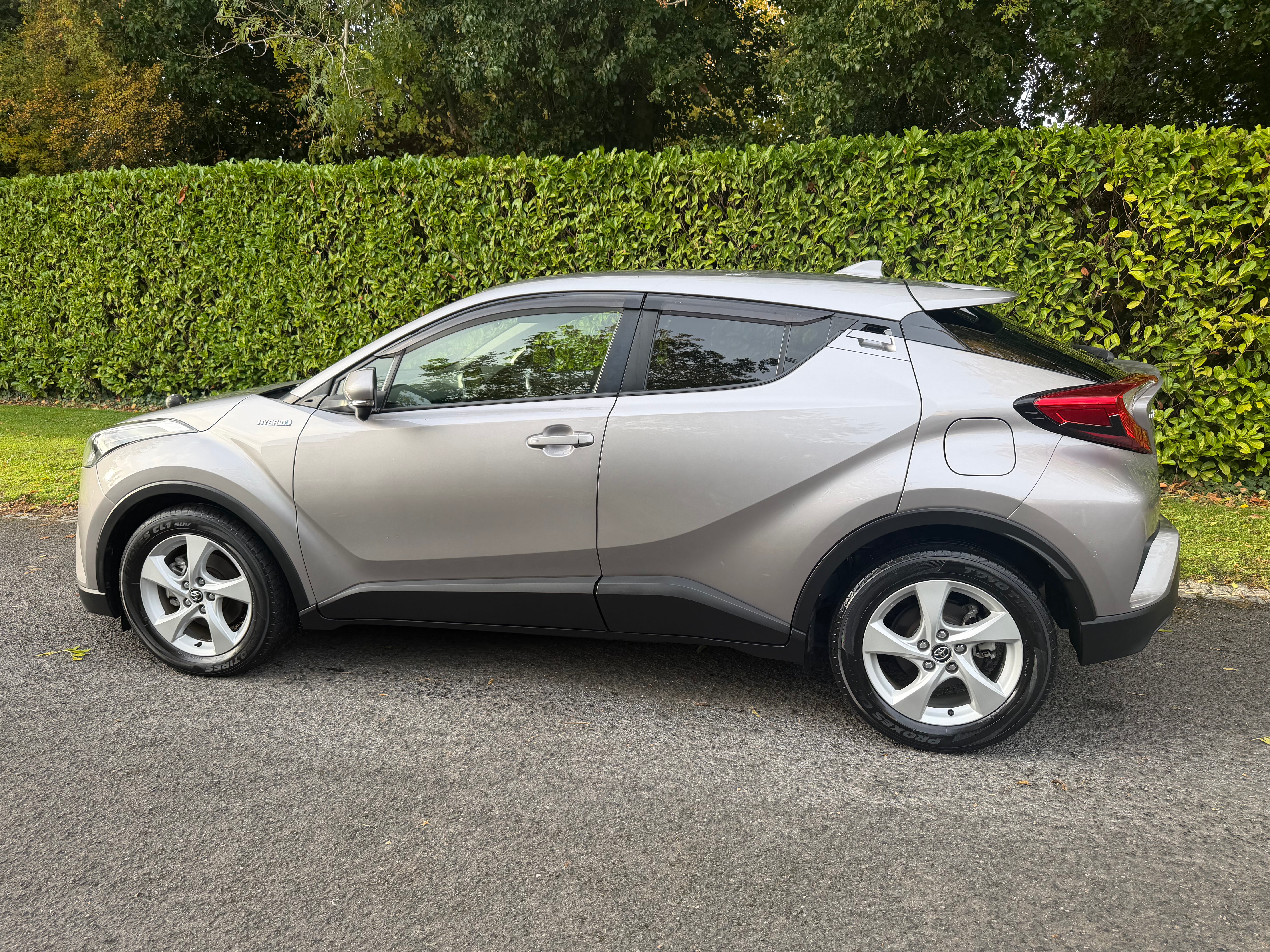 2017 Toyota C-HR 1.8 Hybrid S – Champagne – €14,450