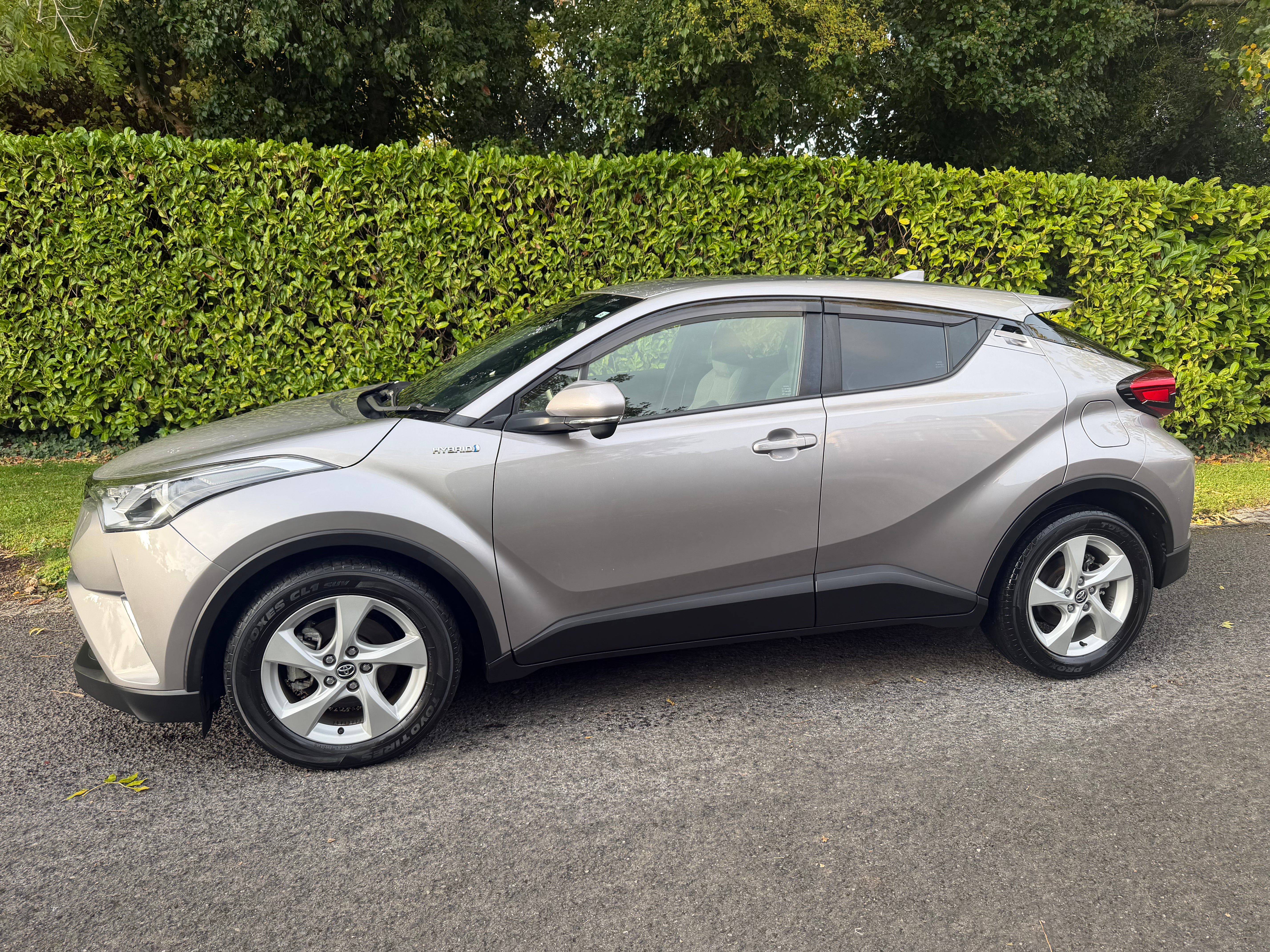 2017 Toyota C-HR 1.8 Hybrid S – Champagne – €14,450