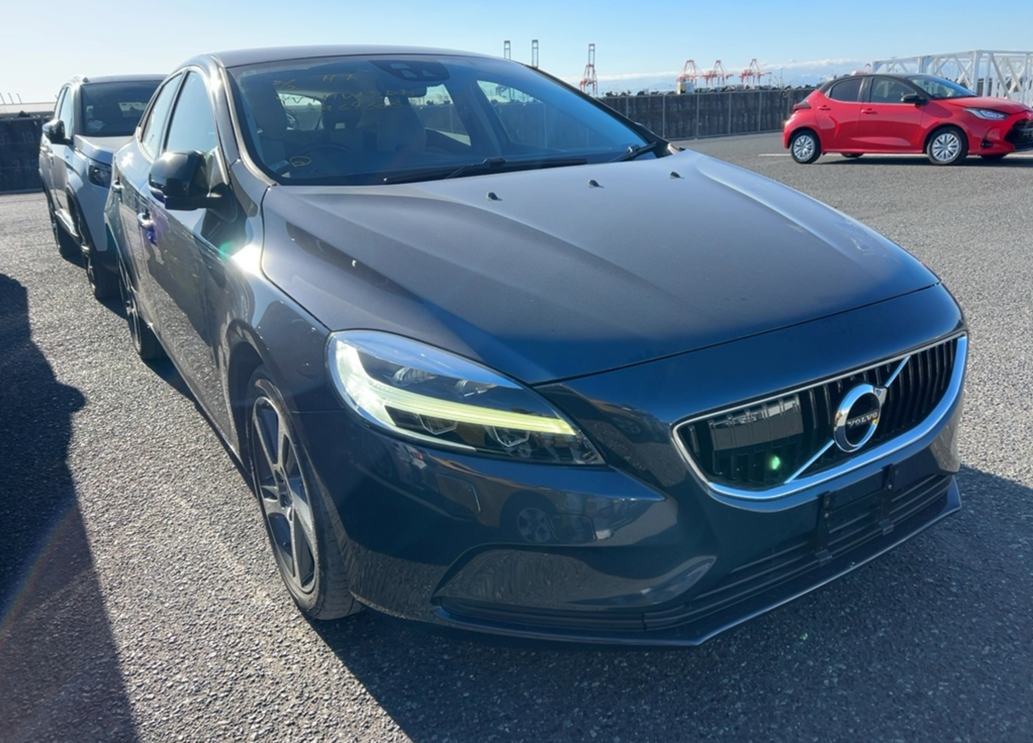 2018 Volvo V40 D4 Momentum 97,000kms – €13,950