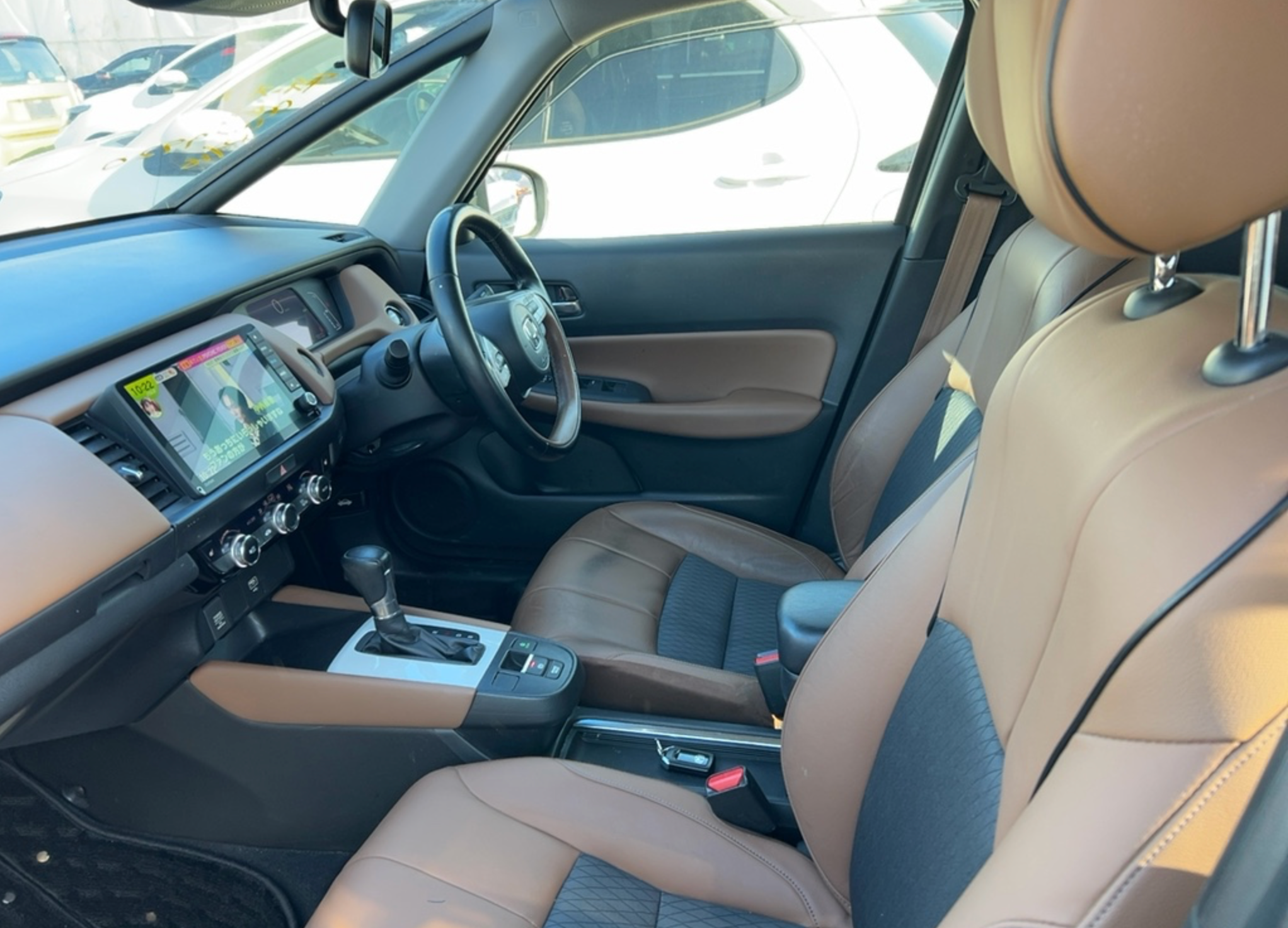 2021 Honda Fit e:HEV LUXE – €13,950
