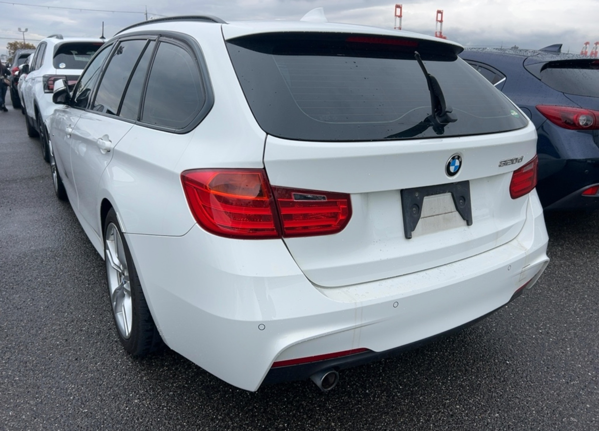 2013 BMW 320d M Sport BluePerformance Touring – €12,950