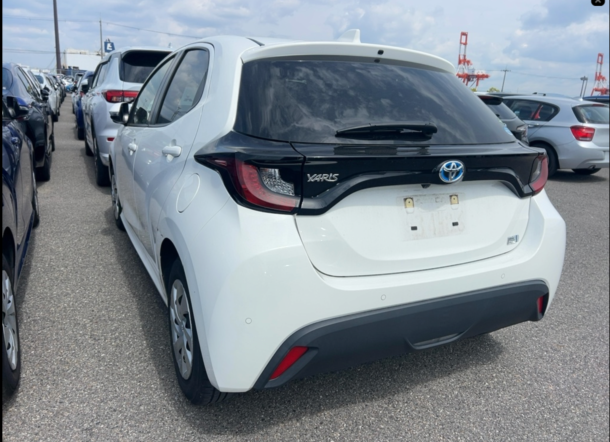 2021 Toyota Yaris 1.5 Hybrid X Automatic – Only 74,000 KM – €13,450