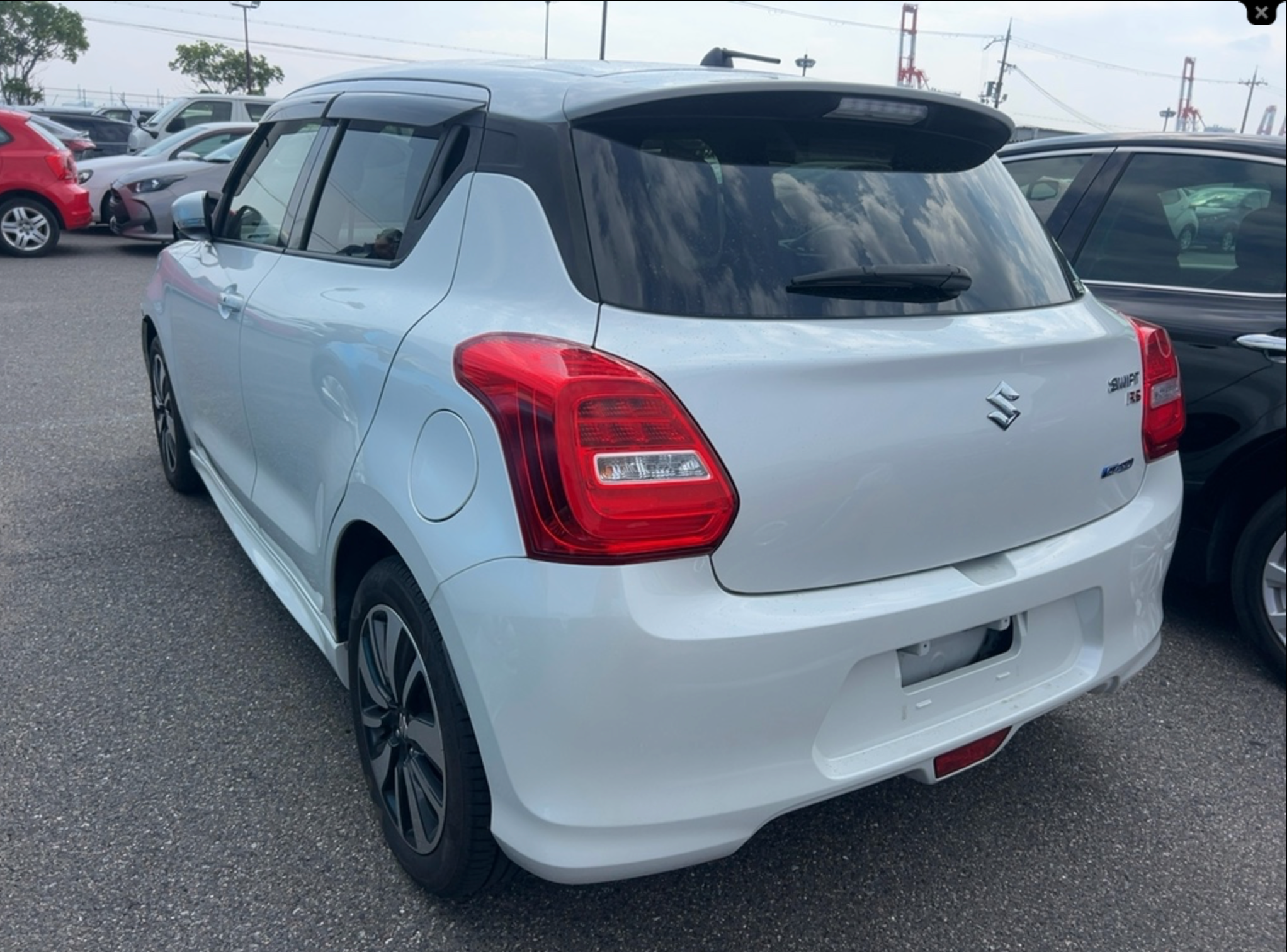 2017 Suzuki Swift Hybrid RS – White – Grade 4 – €10,950