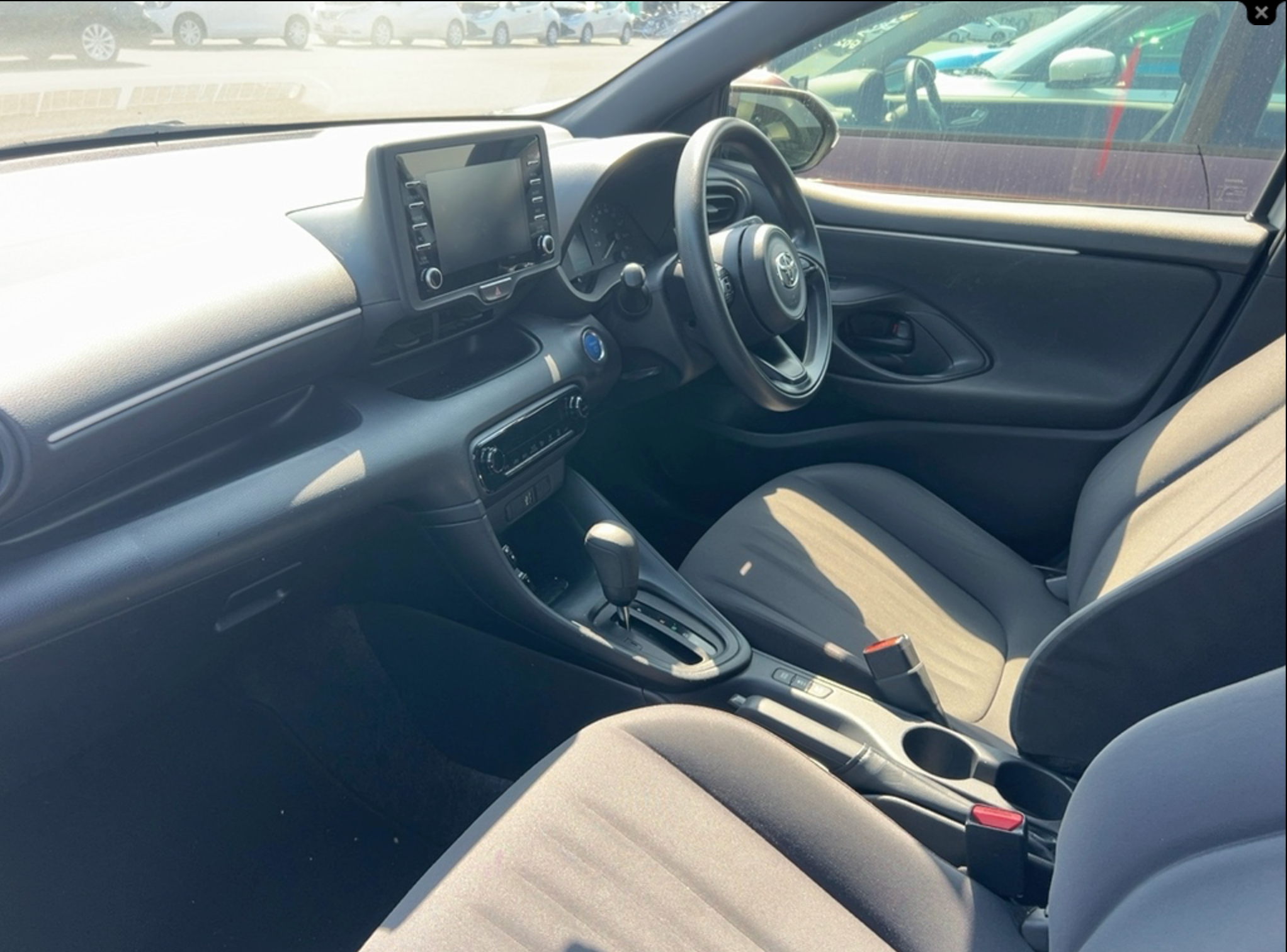 2022 Toyota Yaris 1.5 Hybrid X Automatic – Silver – Grade 4 – €14,450
