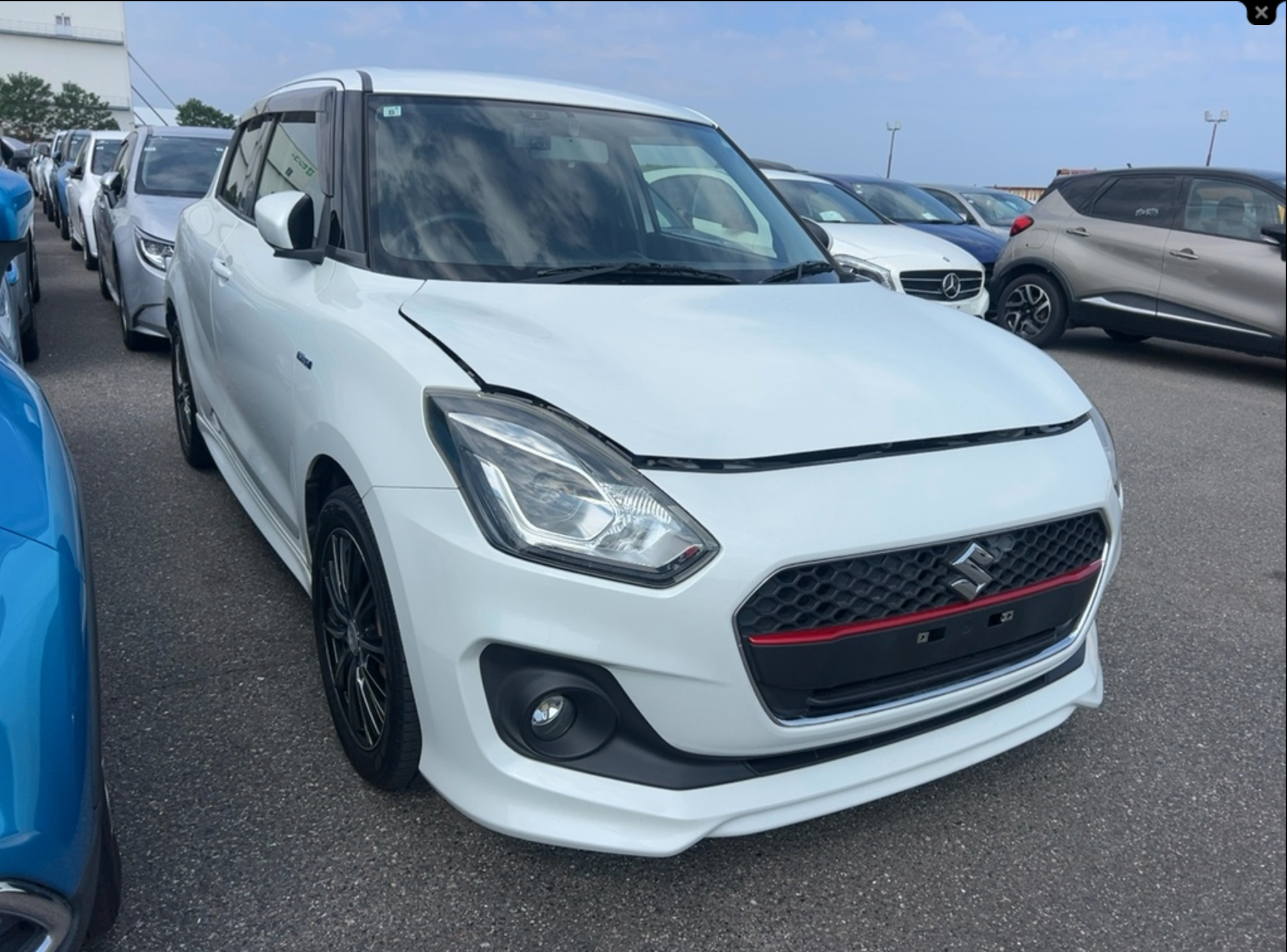 2017 Suzuki Swift Hybrid RS – White – Grade 4 – €10,950