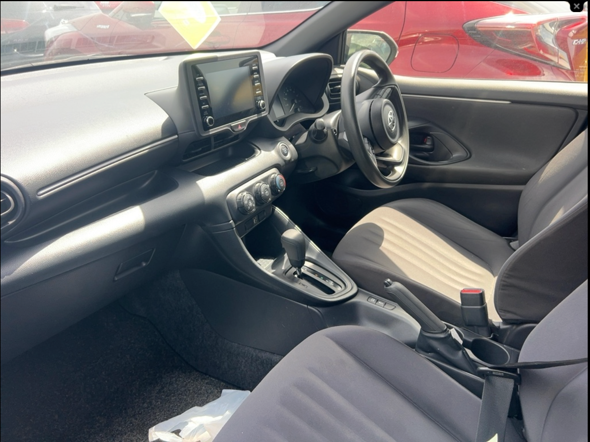 2021 Toyota Yaris 1.0 Automatic - Only 78,000 KM -€13,950