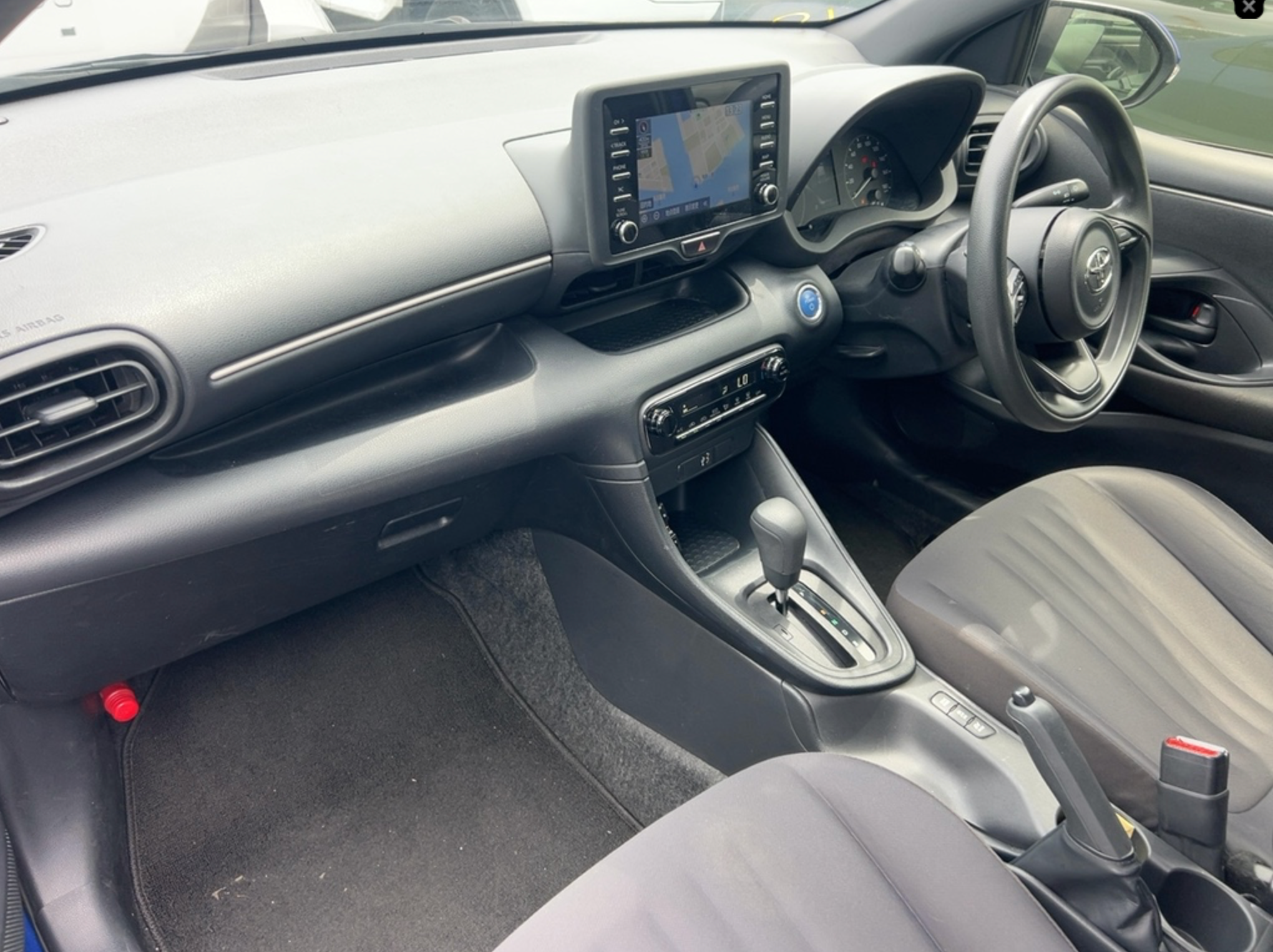 2021 Toyota Yaris 1.5 Hybrid X Automatic – Blue – €11,950
